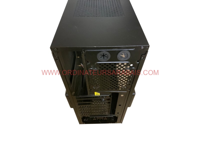 Boîtier d'ordinateur Cooler Master - Noir