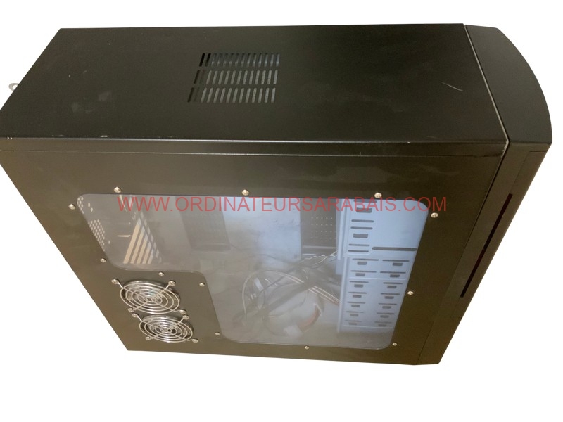 Boîtier d'ordinateur Raidmax Scorpio - Noir et Rouge Boîtier d'ordinateur Raidmax Scorpio - Noir et Rouge